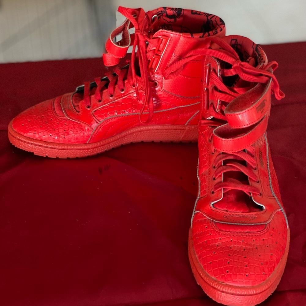 Puma sneakers